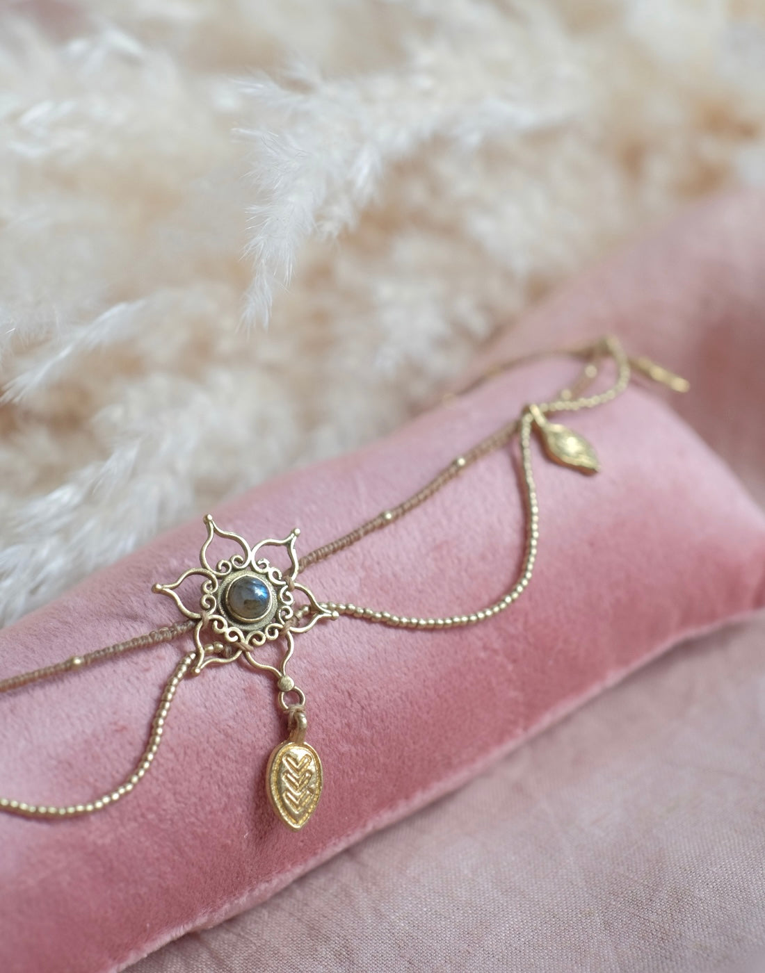 •☽ Soraya labradorite BLU ☾•