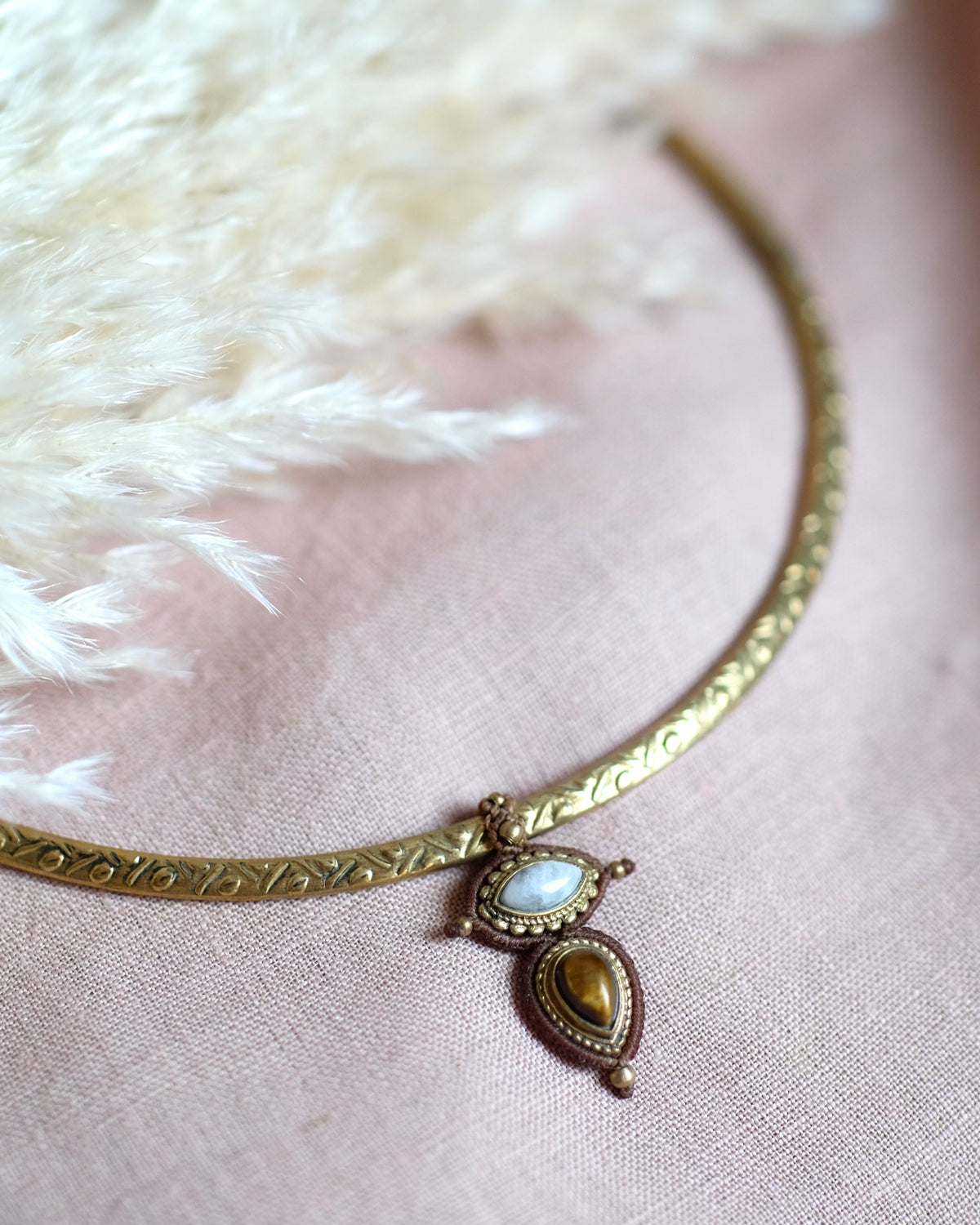 • Chameli •