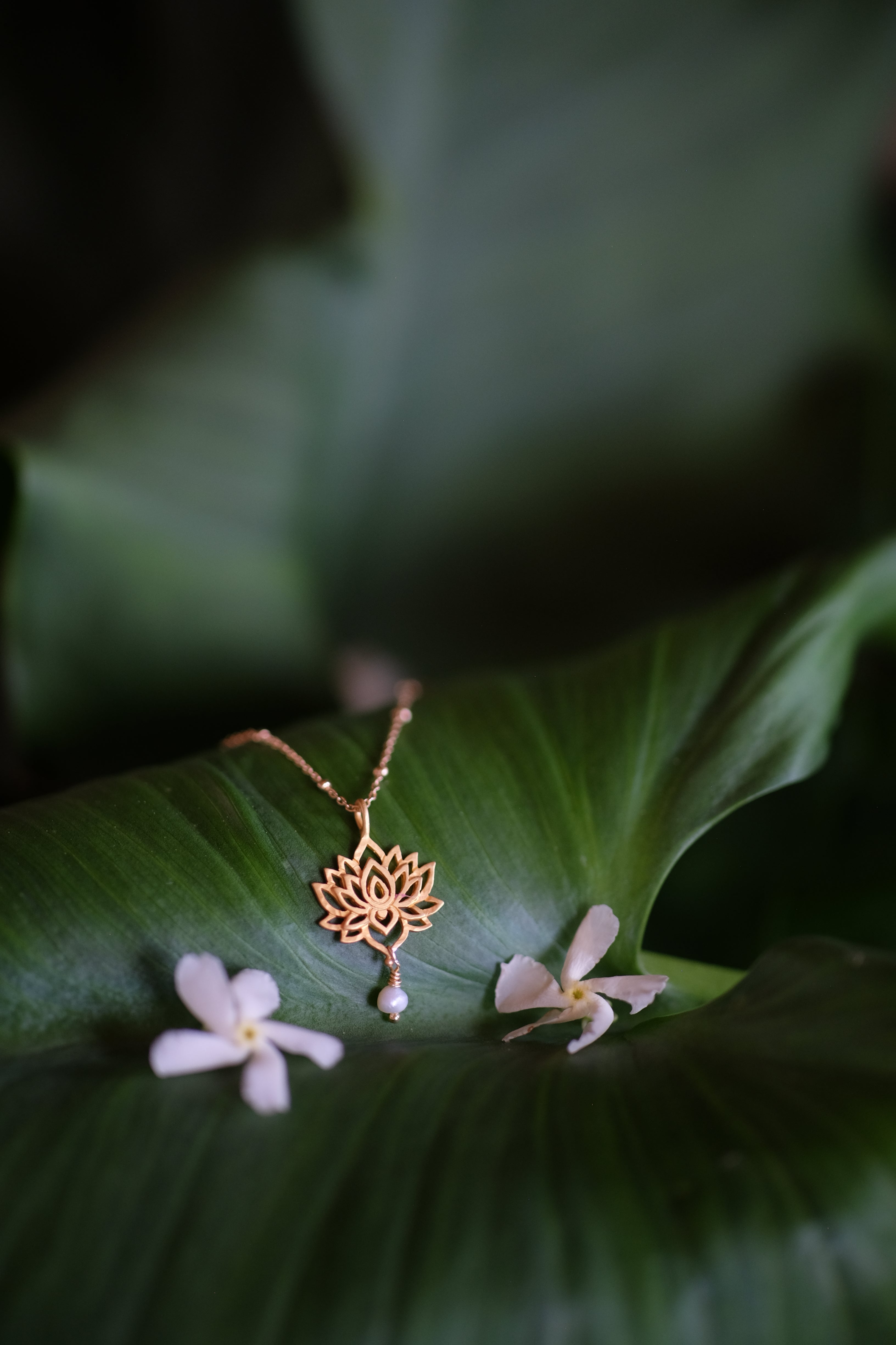 Nymphea Necklace
