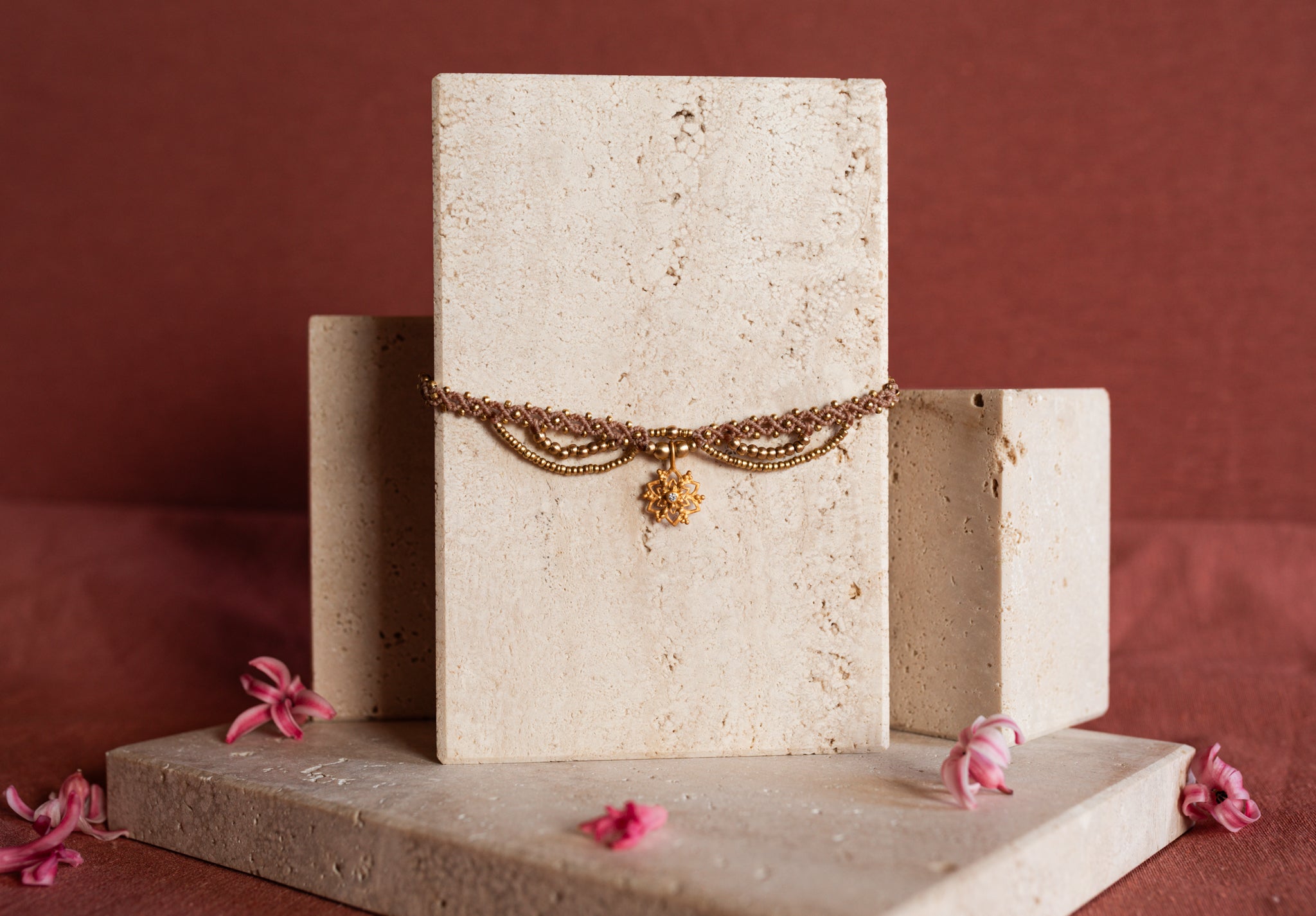 Lily Macramè Bracelet