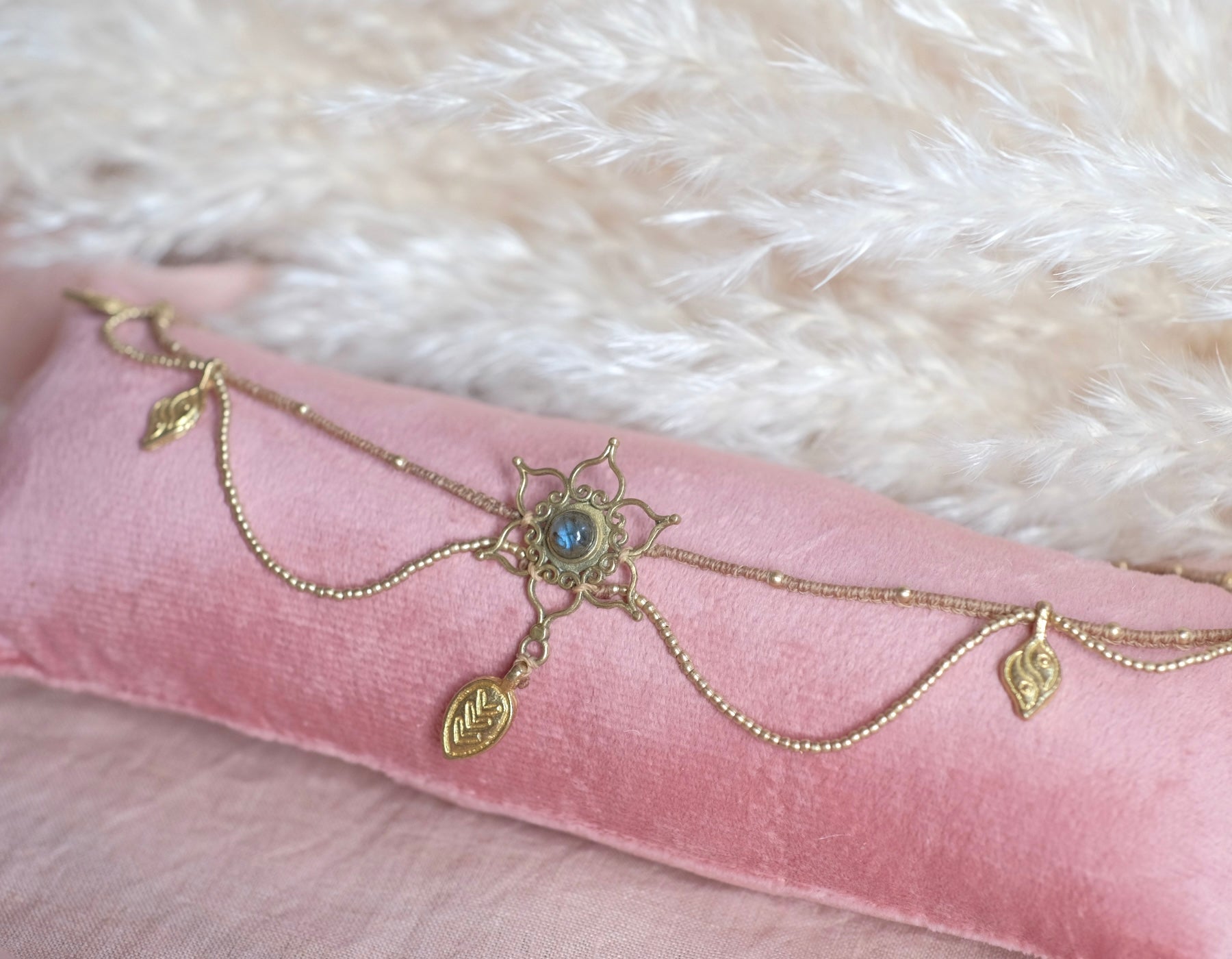 •☽ Soraya labradorite BLU ☾•