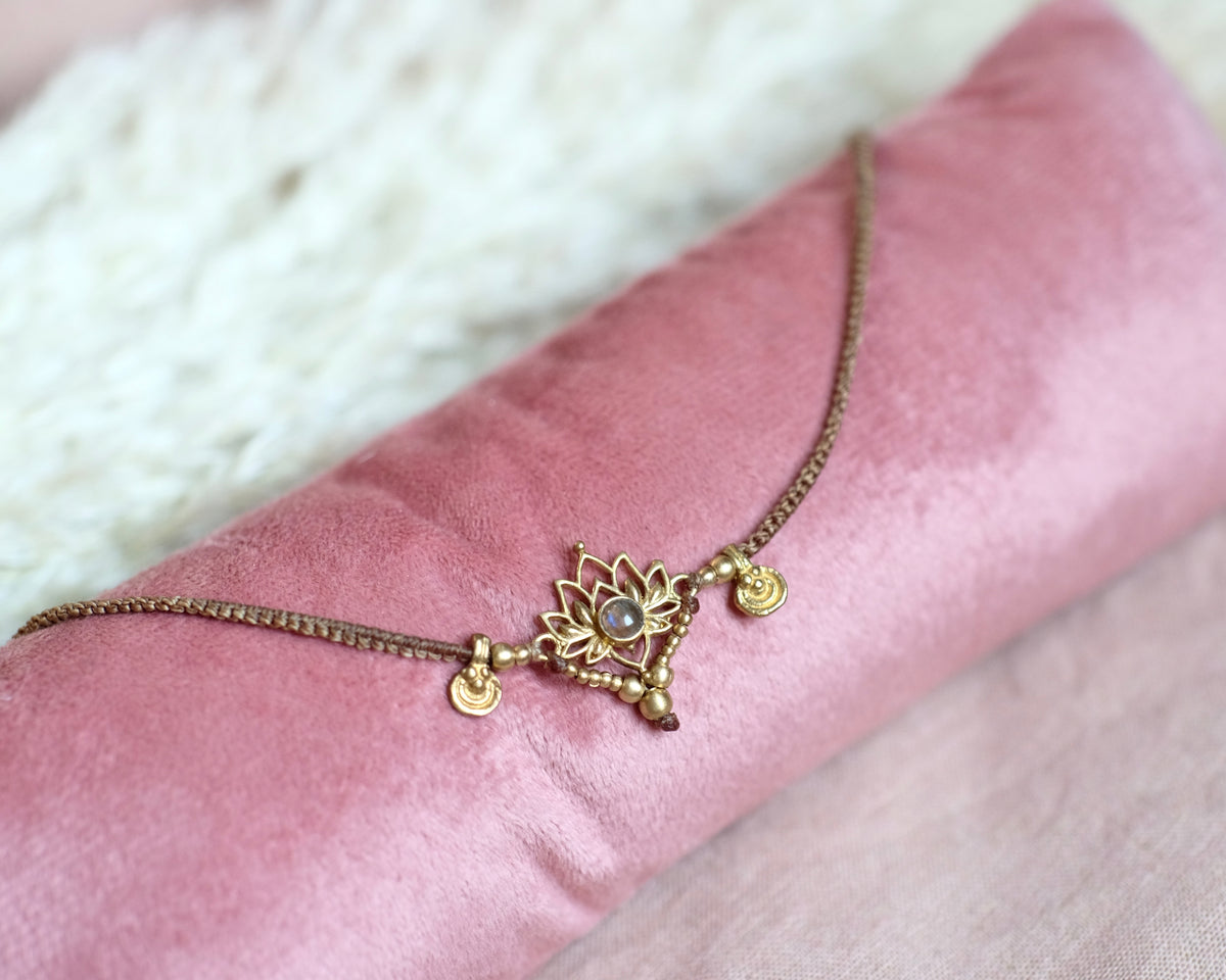 • Collana Lotus •