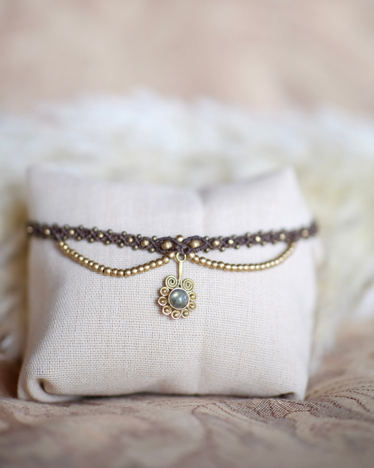 • Kirti labradorite •
